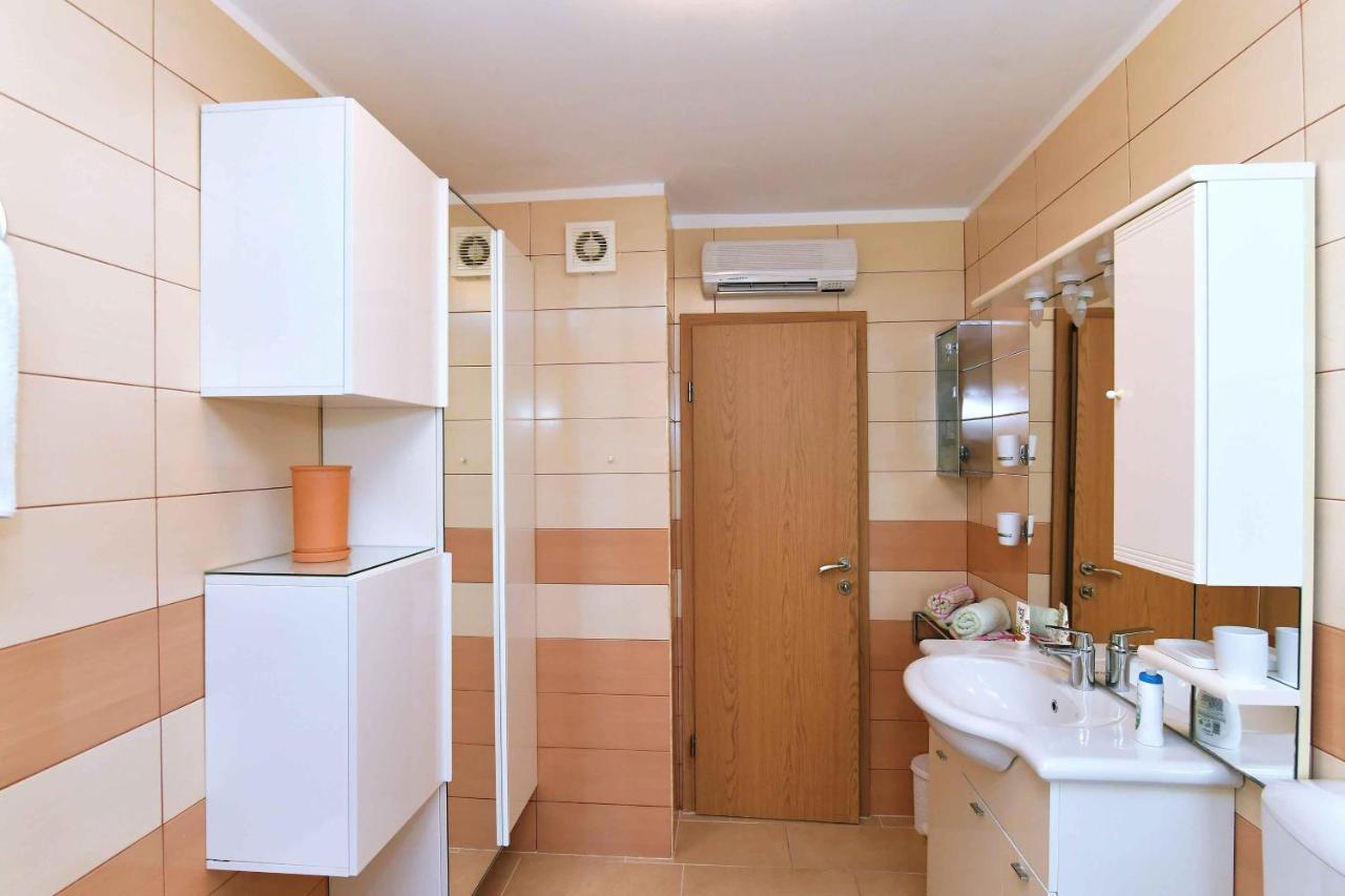 Apartment Leon Opatija Luaran gambar